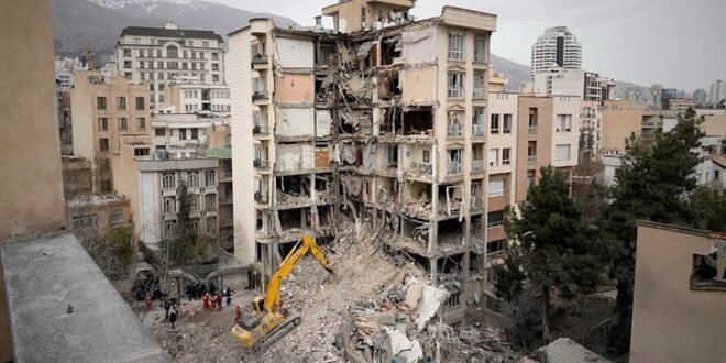 هجمات على منشآت للطاقة في إيران والخليج وإصابات في قصف على تل أبيب